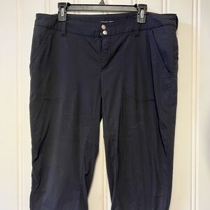 Columbia Black Omni-Shield Cropped Length Pants Size 14